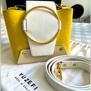 Yuzefi leather shoulder bag with two removal straps